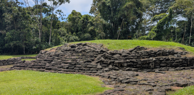 <b>Archaeological sites and monuments </b><br>in Costa Rica